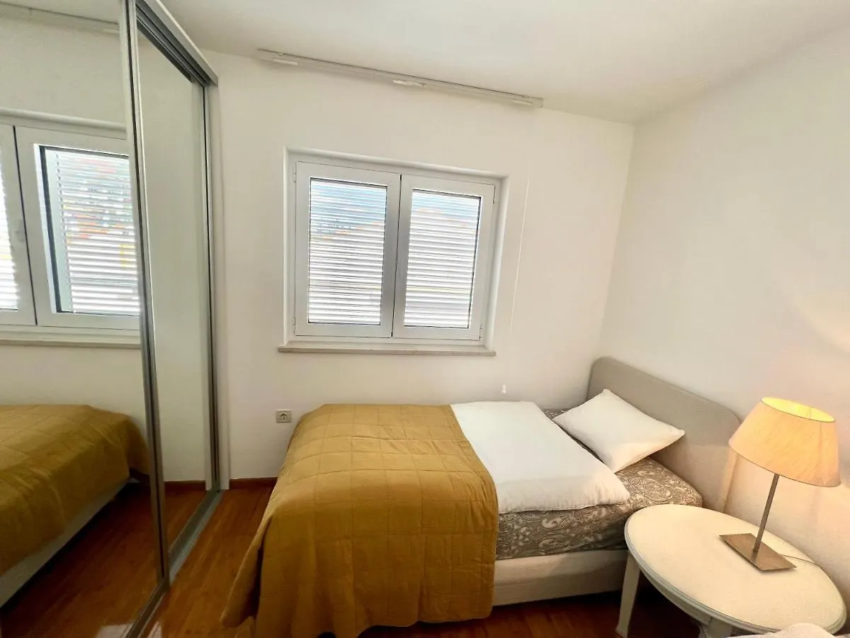Apartment Golden View Dramalj 0*,